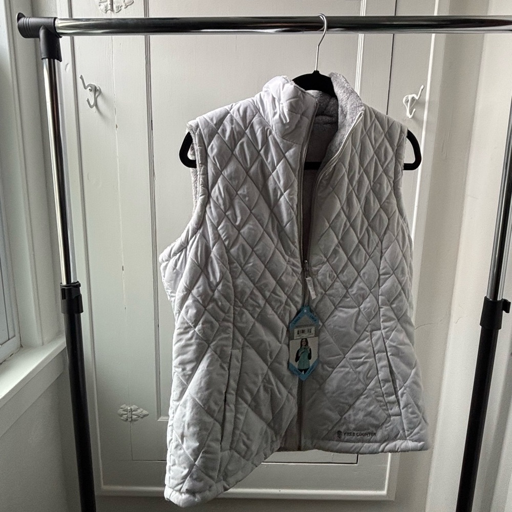 Columbia Light Gray Quilted Vest